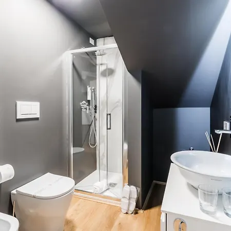 Unique Design 200 Steps From The Aquarium *